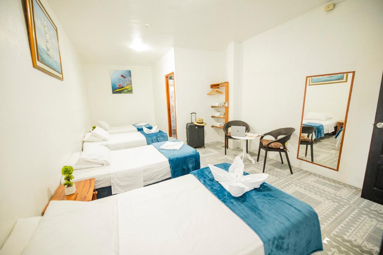 Suites En El Centro Puerto Ayora  Exterior foto